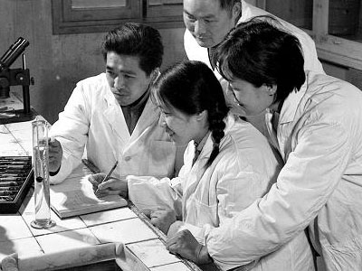 1975年12月29日云梦秦简发现。